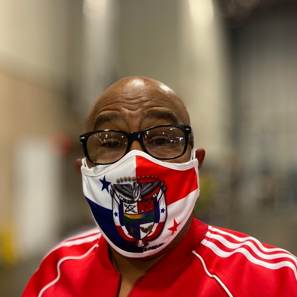 Meet your Posher, Stacy - Picture 2 of 2